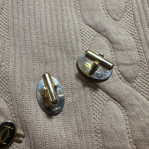Cartier Black and Gold Cuff Links Timeless Elegance - Picture 12 of 12